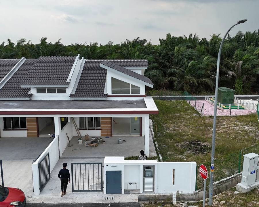 WhatsApp Image 2025-10-13 at 11.08.25 AM