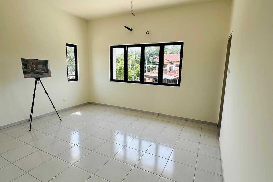 WhatsApp Image 2025-11-07 at 3.42.25 PM (4)